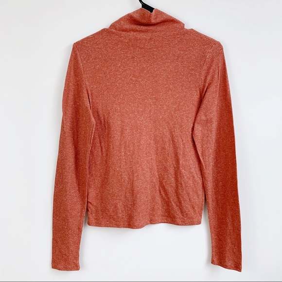 Charlotte Russe Mock Neck Skimmer Top - Picture 3 of 5